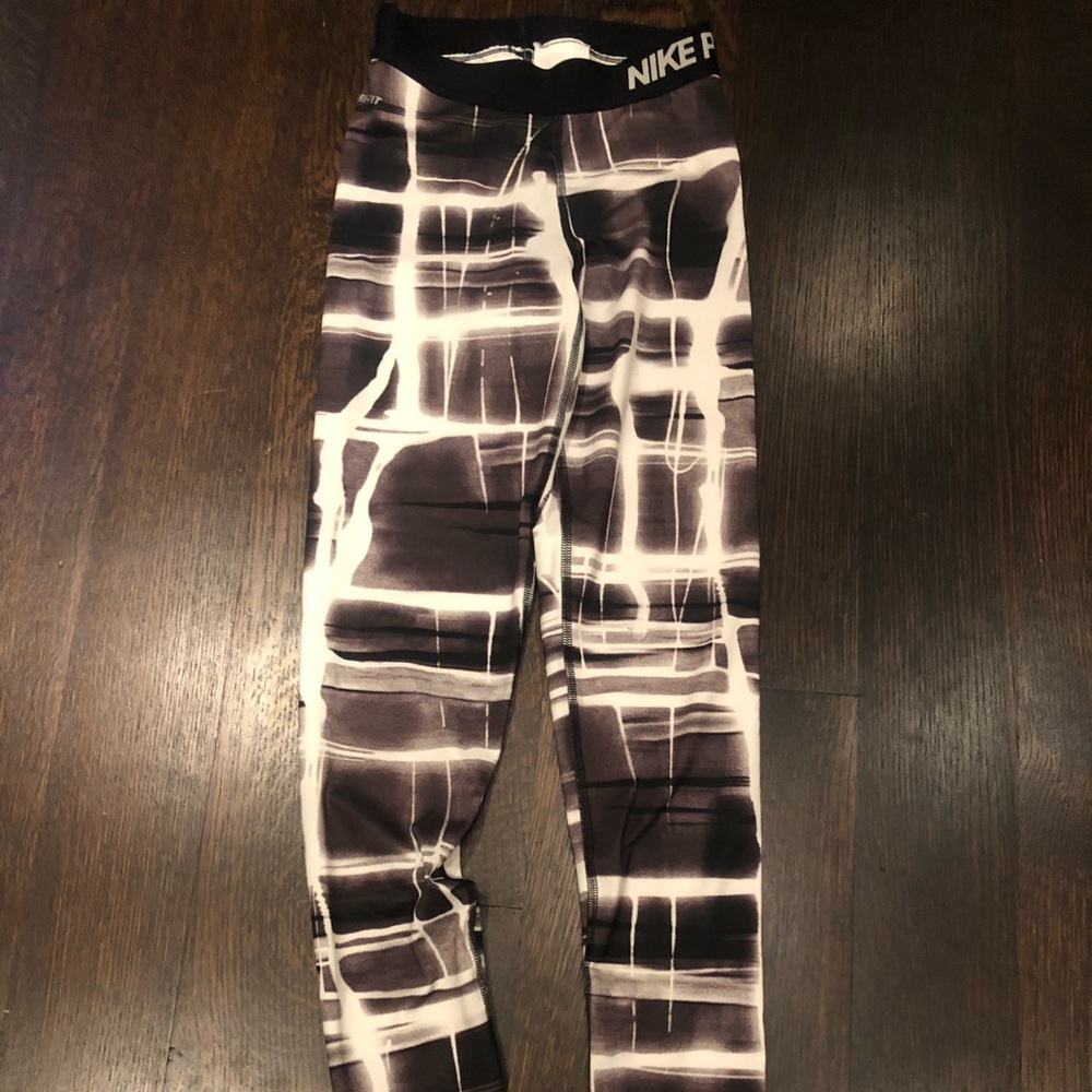 Nike Women’s Dri-Fit Pro Printed